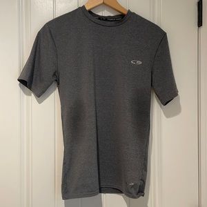 Men’s small workout T-shirt.